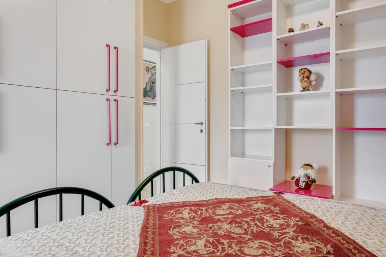 마리넬라 디 사르차나 Luni Mare Bright Terrace Flat With Parking 아파트 외부 사진