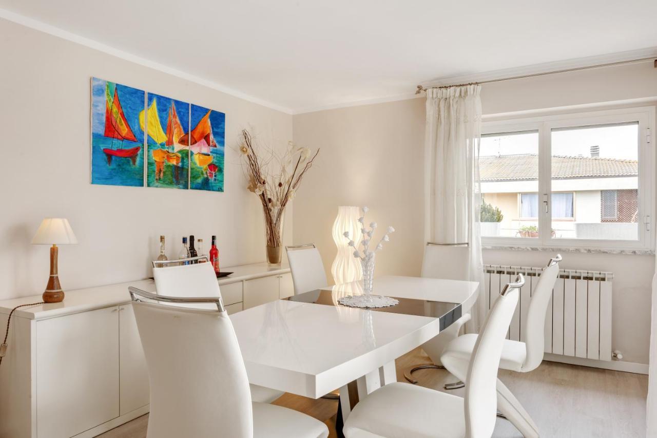 마리넬라 디 사르차나 Luni Mare Bright Terrace Flat With Parking 아파트 외부 사진