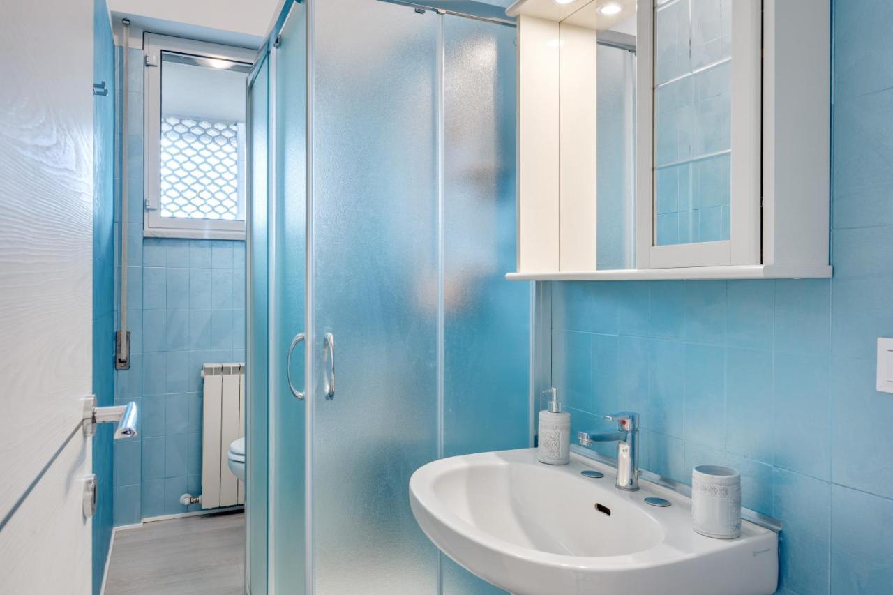 마리넬라 디 사르차나 Luni Mare Bright Terrace Flat With Parking 아파트 외부 사진